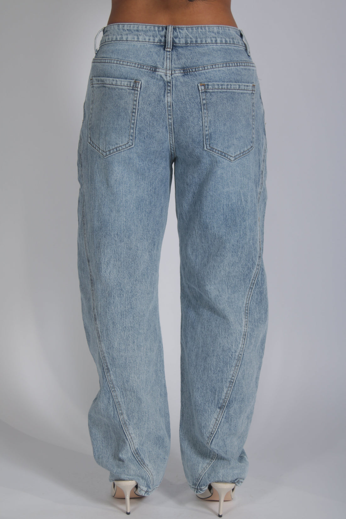 Tara jeans
